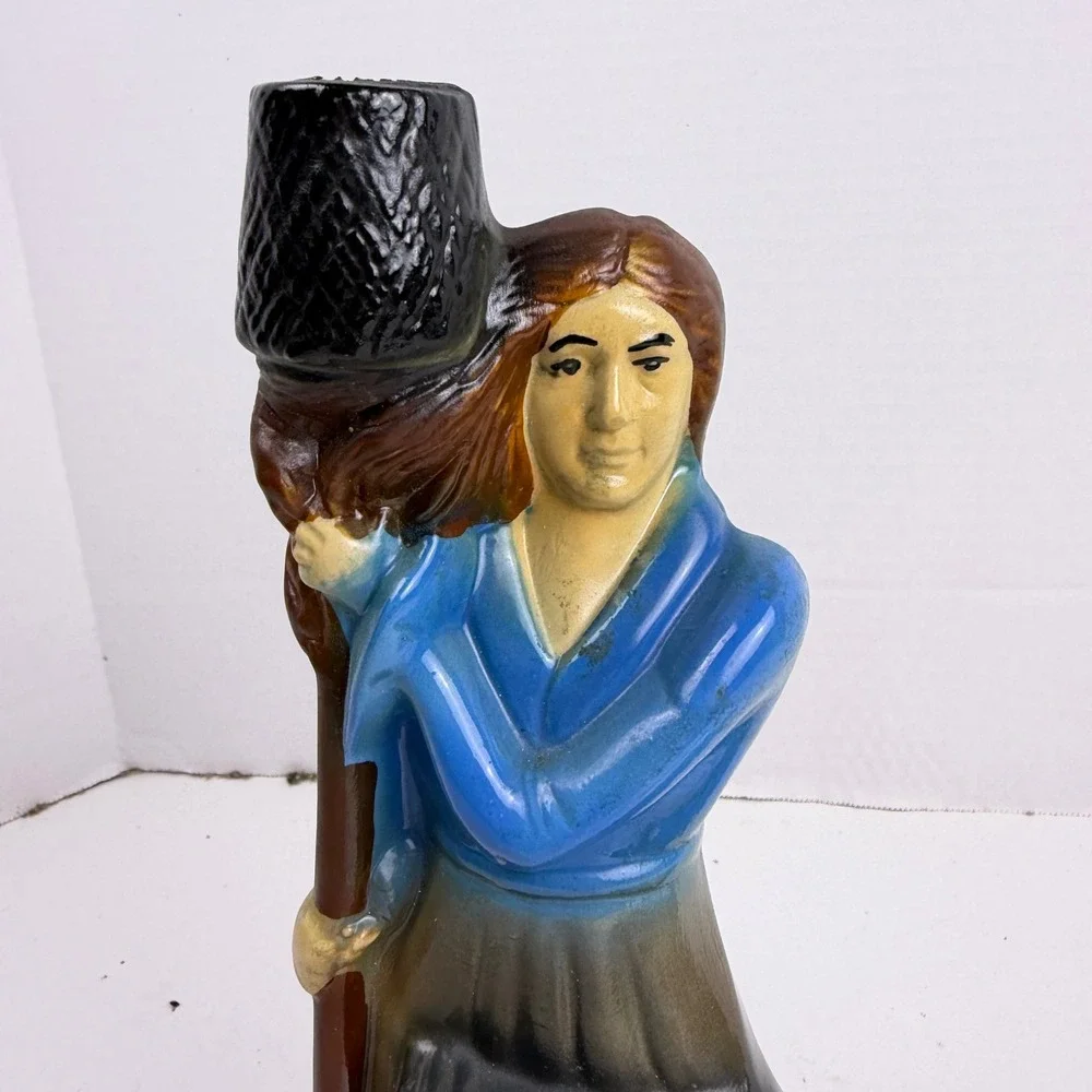 Vintage Royal Halburton China Molly Pitcher US Bicentennial  Bottle 1975